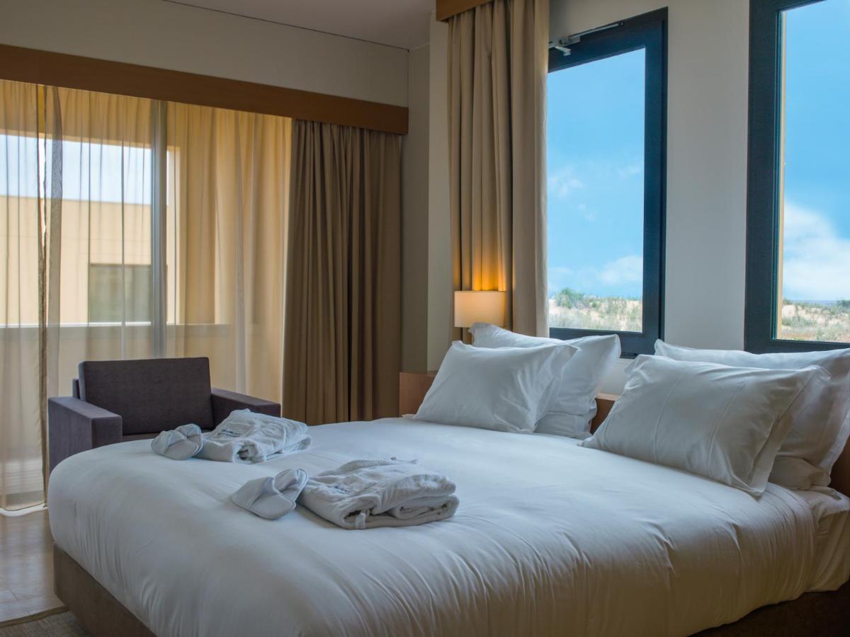 Hotel Pestana Colombos Premium Club à Porto Santo Extérieur photo