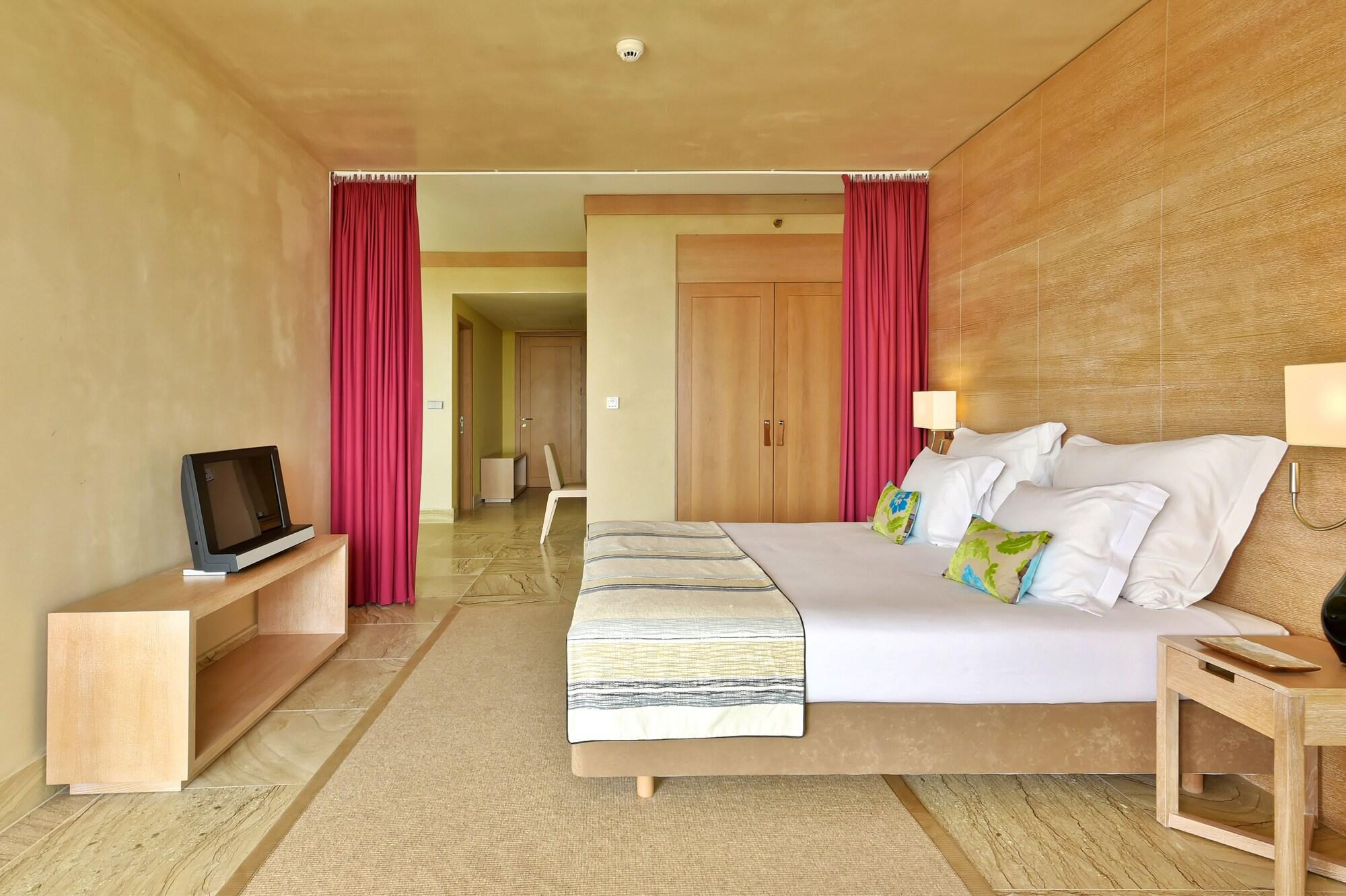 Hotel Pestana Colombos Premium Club à Porto Santo Extérieur photo