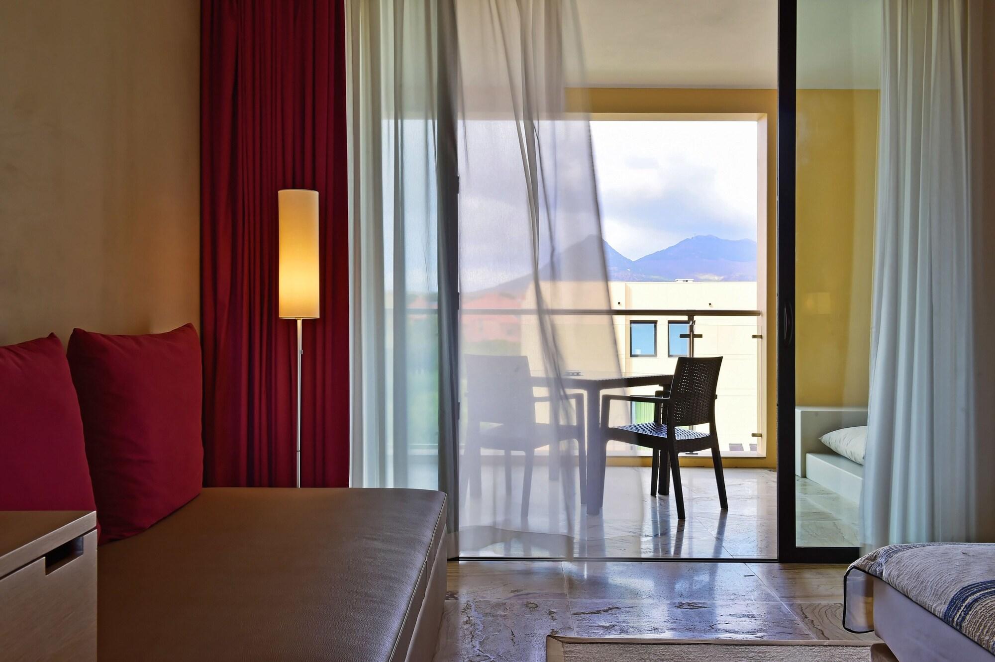 Hotel Pestana Colombos Premium Club à Porto Santo Extérieur photo